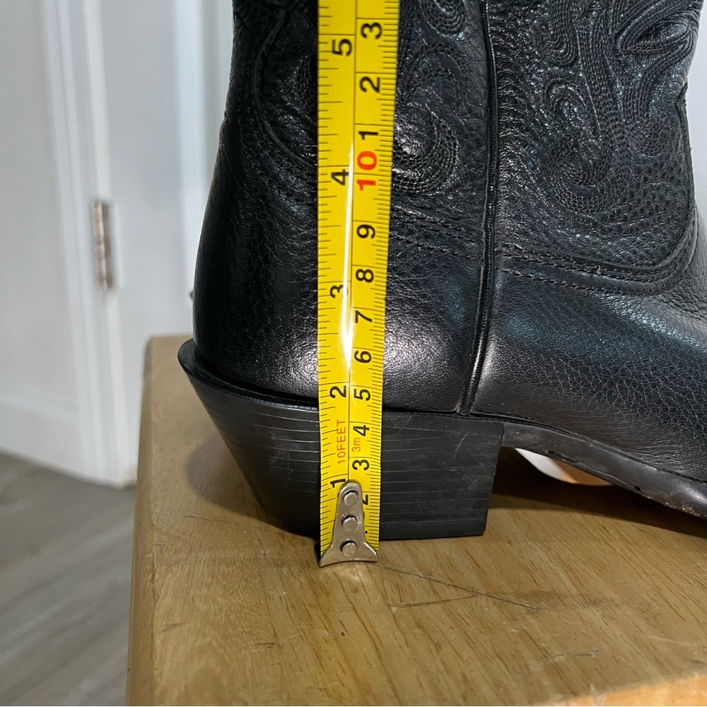 Ariat Women's Legend
Western Black Leather Boots size 7B - Picture 11 of 11